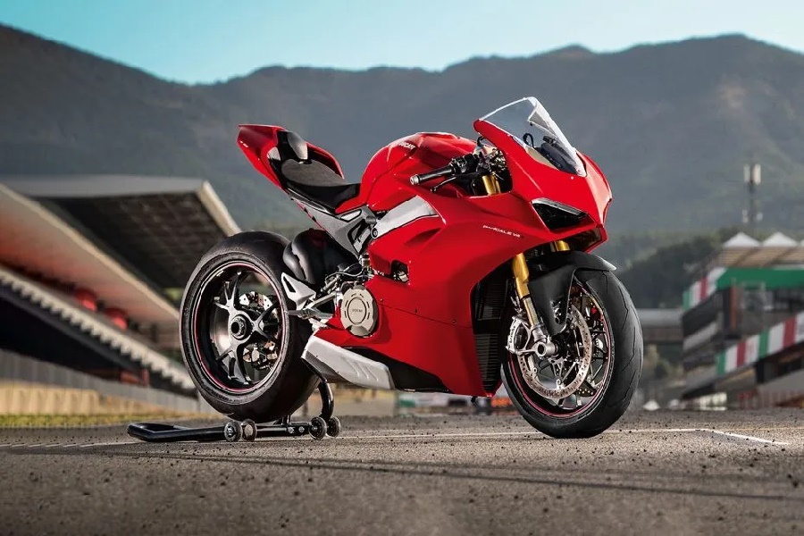 Ducati Panigale V4 R 2024: Kemewahan dan KecepatanYang Menakjubkan, Hanya 2 Unit di&nbsp;Indonesia!
