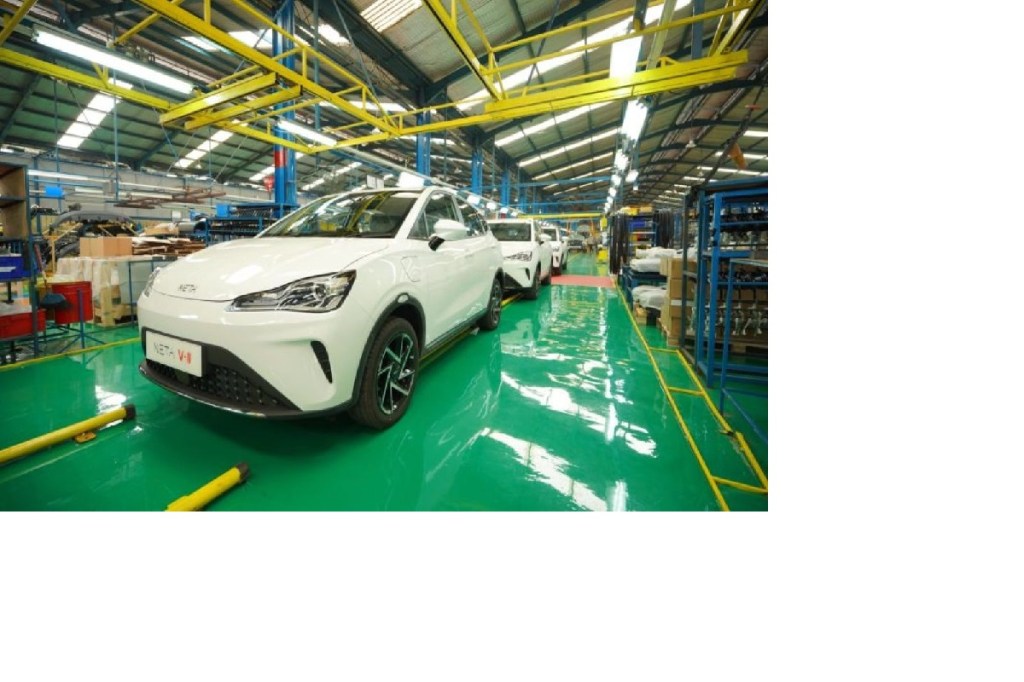 Rasakan Sensasi Berkendara Aman dengan Fitur ADAS Mobil Listrik Neta V&nbsp;II!