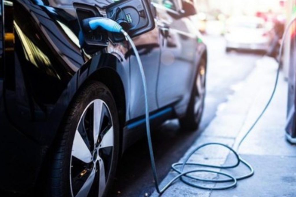 Penurunan Drastis Penjualan Mobil Listrik di Eropa: Apa yang&nbsp;Terjadi?