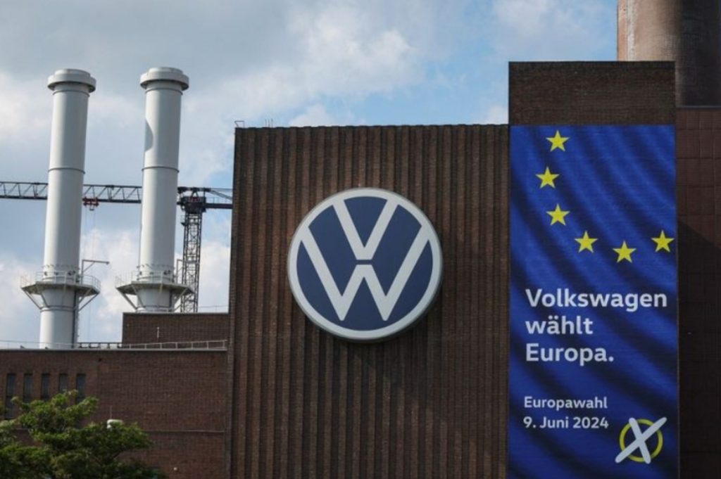 Volkswagen Mengguncang Dunia Otomotif: 15.000 Karyawan Terancam&nbsp;PHK!