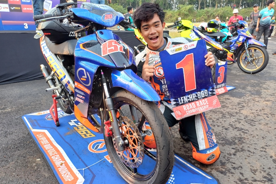 125Z AB Bendol Kuasai Podium, Robby P-1 , Fahmi Basam Kedua, Dimas JM&nbsp;Ketiga