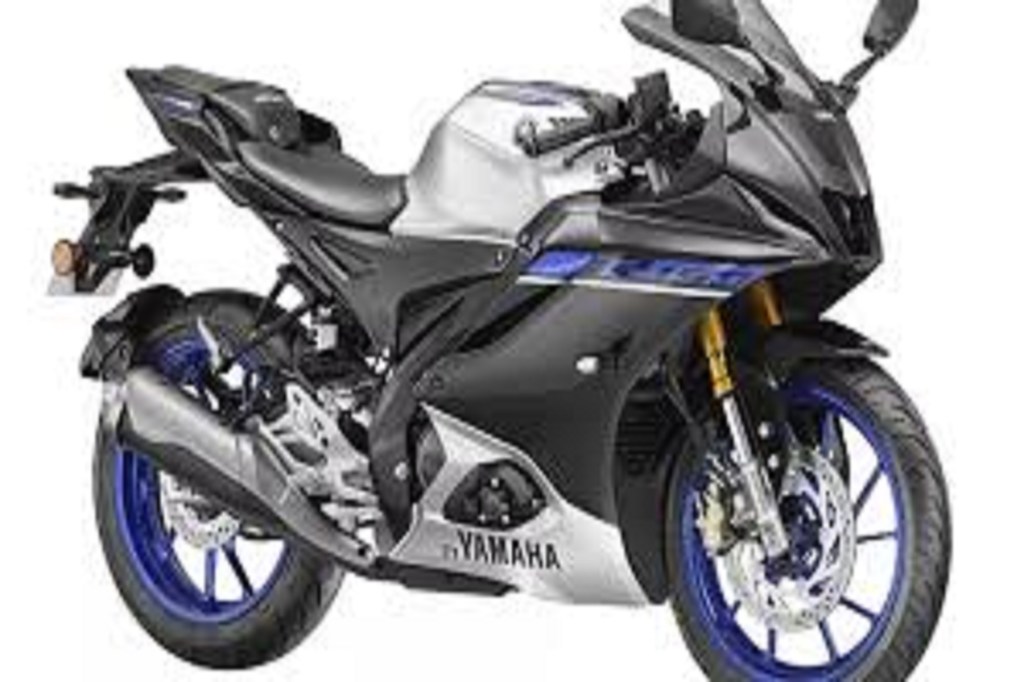 Yamaha R15M Carbon Fibre Pattern: Motor Sporty Ber-DNA Racing yang Siap Kuasai&nbsp;Jalanan!